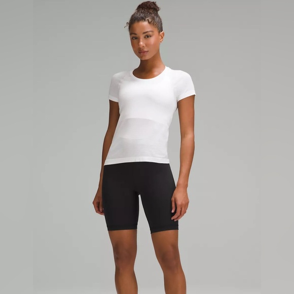 Lululemon Wunder Train High-Rise 8” Shorts Black Size 4 NWT Everlux - Picture 2 of 10